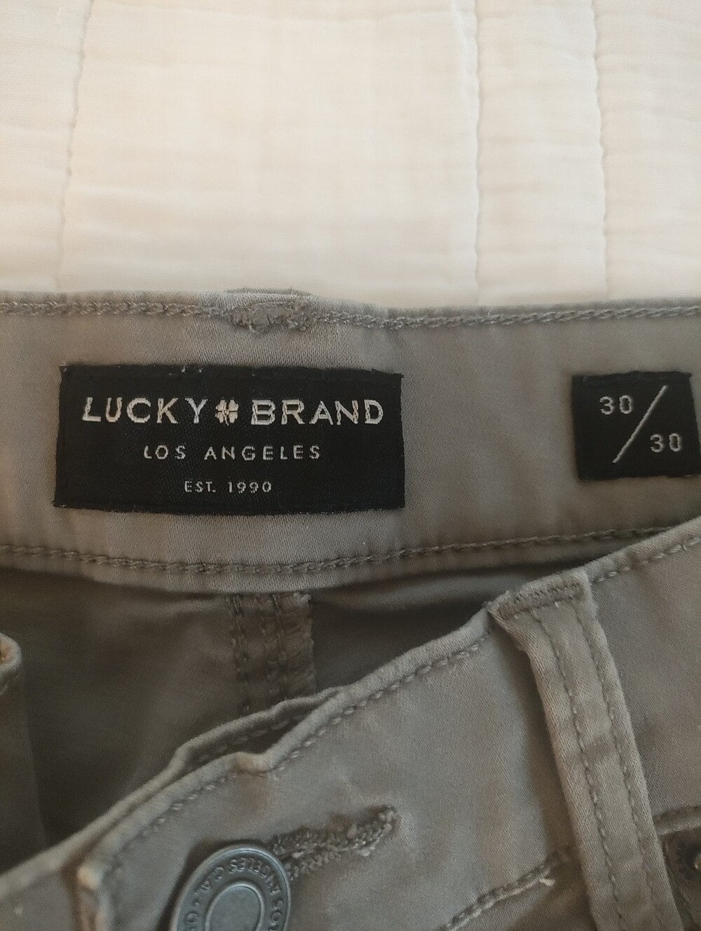 Lucky Brand 411 Athletic Taper Men's Pants 30x30 Gray Stretch 5 Pocket